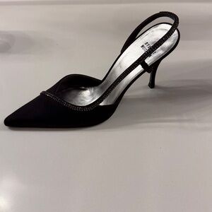 Stuart Weitzman jewel encrysted sling backs gorgeous shoe sz 9.5 pristine $595